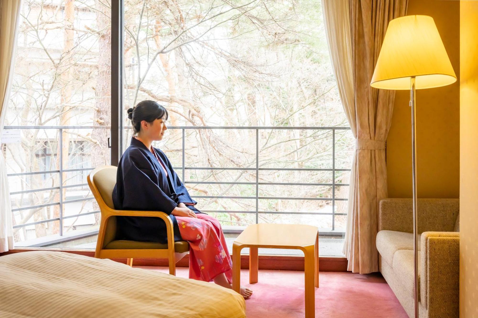 Senkeien Tsukioka Hotel Kaminoyama Exteriér fotografie
